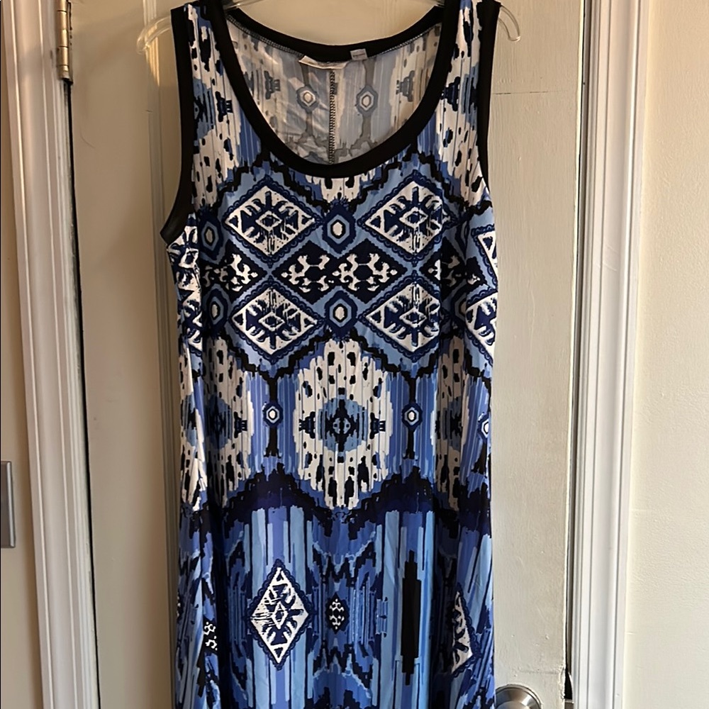 Avenue Blue Patterned Sleeveless Dress - Asymmetrical Bottom